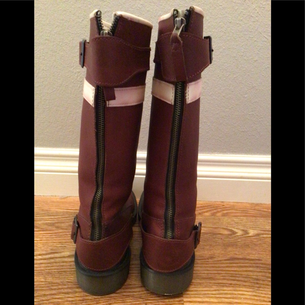 Dr. Martens Air Wair Steven Leather Winter Boots - Picture 5 of 12